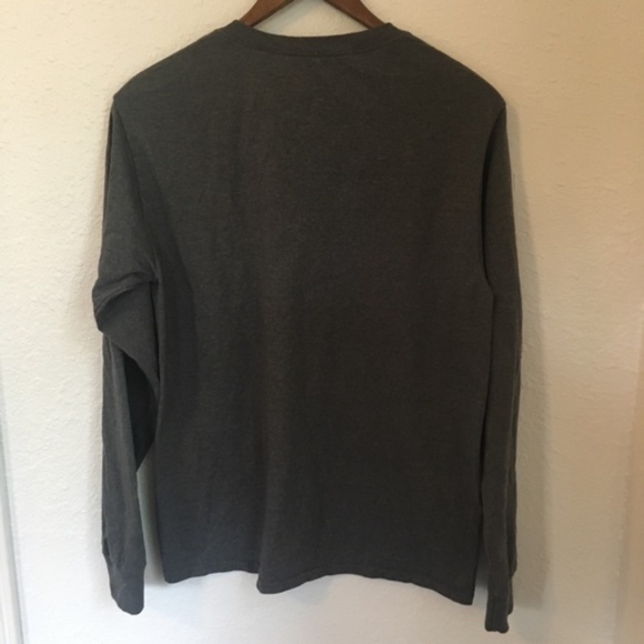 FREE w Purchase NWOT Gray long sleeve tee sz small - Picture 2 of 4